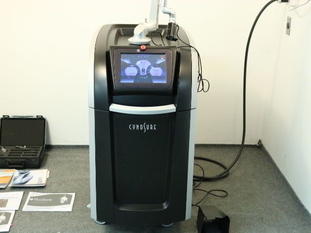 Cynosure Palomar Picosure Laser