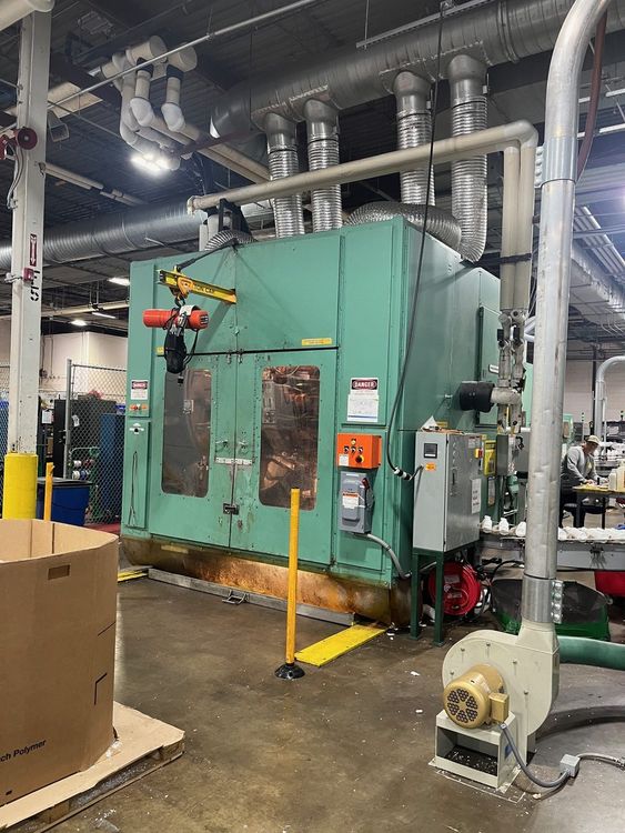 Wilmington 5H12-3L-2.5/3.5/2.5 Vertical Wheel Continuous Extrusion Blow Molding Machine