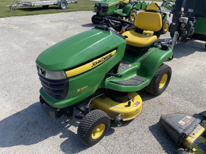 John Deere X300