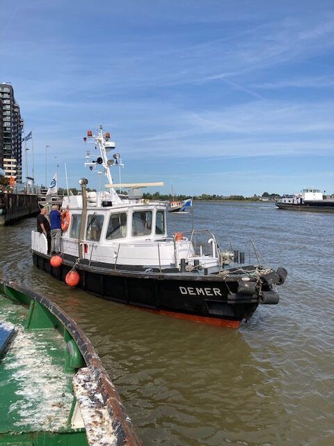 12.1 m loa with Aframe + Bowthruster etc small workboat
