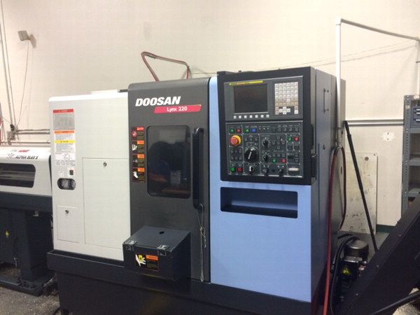 Doosan Fanuc 0itb Cnc Control 6000 Max Rpm Lynx 220 2 Axis 