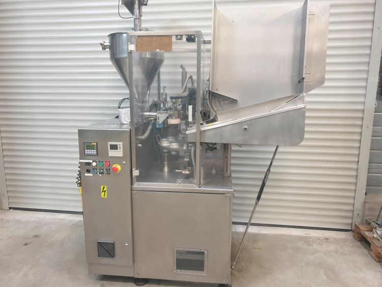 Kalix Dupuy KX 501 tube filler and sealer