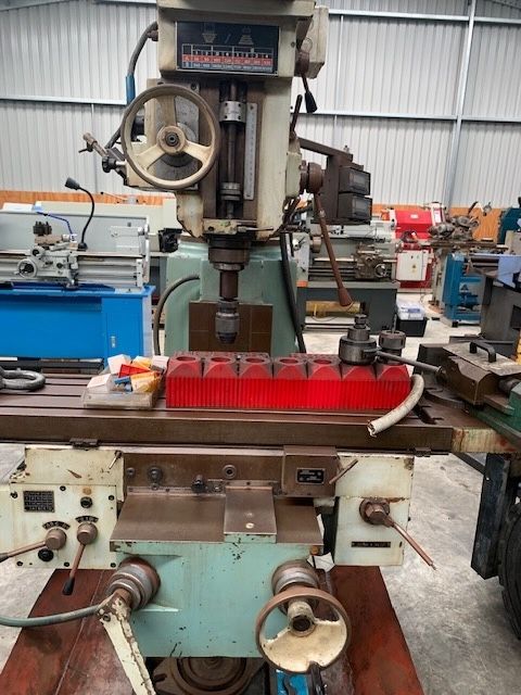 TOS FNK25 Turret mill Variable Speed