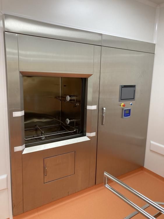 Getinge GEWP 888-1 single door  washer/ dryer