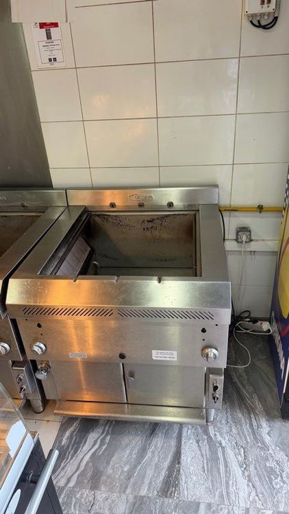 Gresilva  Rotating Gas Grill - Ideal for Roasted Chicken / Churrasco