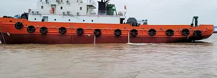 Tugboat with Bow Thruster 7200 HP