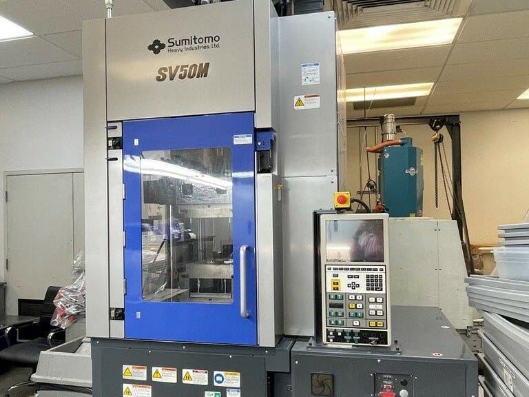 sumitomo-sv50m-vertical-injection-molding-machine-50-t