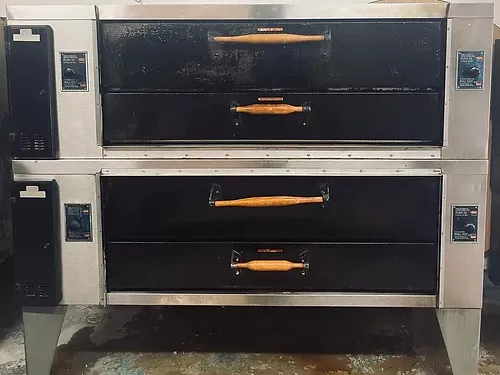 Baker's Pride Y600 Y602 Double Stack Gas Pizza Oven