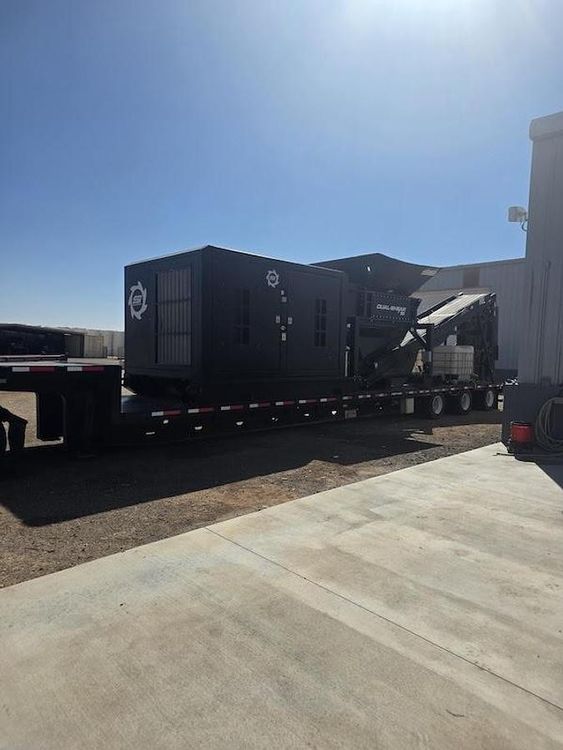 SSI M120H Dual Shaft Shredder / Trailer / Conveyor / Peterbilt
