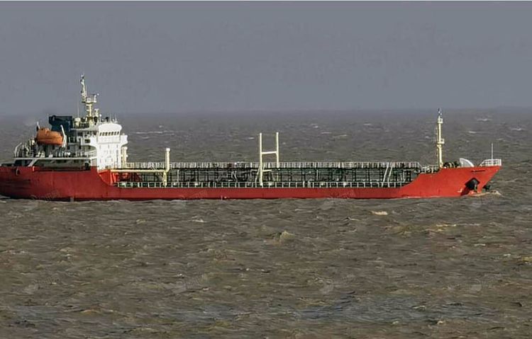 Ningbo Zhenhe CLEAN TANKER ABT 4700DWT