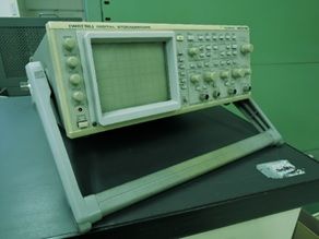 Iwatsu OS-8608 Test Equipment