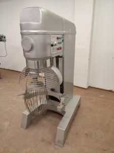 B100 Mixer
