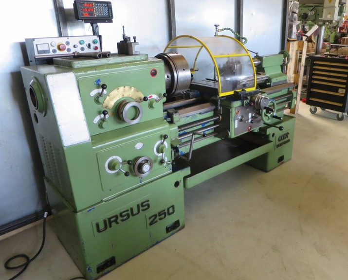 CMT Engine Lathe 1,000 RPM URSUS 250