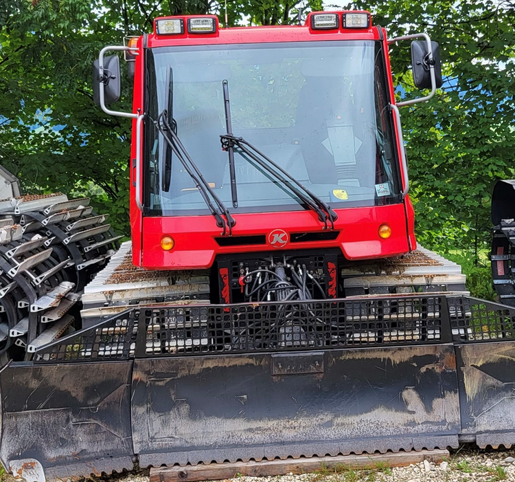 Pistenbully 100