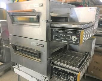 Lincoln 1116 GAS Conveyor Pizza Oven