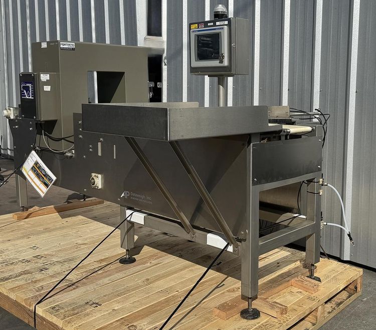 Fortress Metal Check Phantom