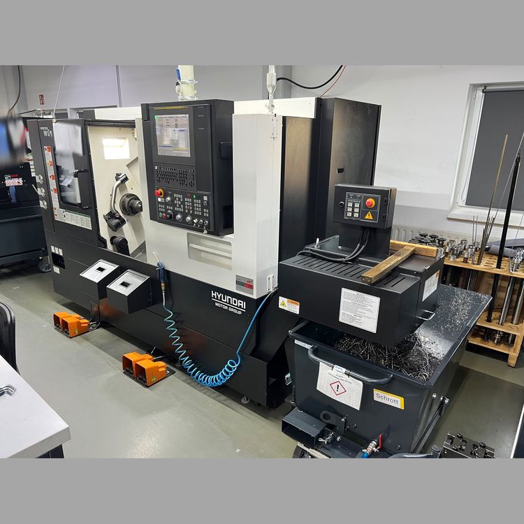 Hyundai HYUNDAI WIA Fanuc i-Series 6000 rpm WIA SE 2200 LSYA 3 Axis