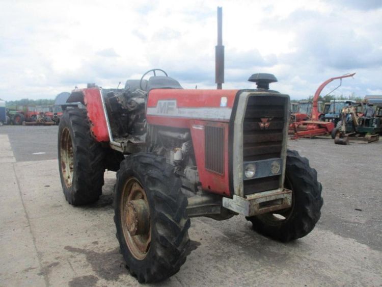 Massey Ferguson 2640 Tractor