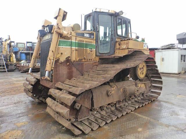 CAT D6R Tracked bulldozers