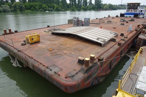 Pontoon Flat Deck Barge