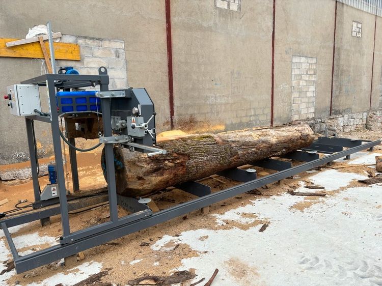 Log Saw