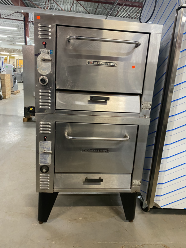Baker's Pride 922 Double Deck Pizza Oven
