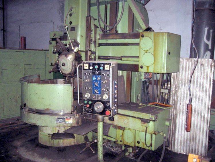 TOS SKJ-10A Vertical Turning Lathe
