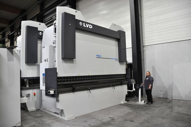 LVD PPBL-H 300 ton x 4100 mm CNC