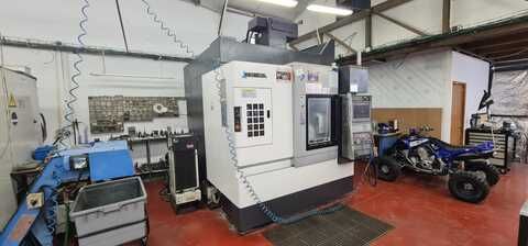 Okuma MU-400VII 5 Axis