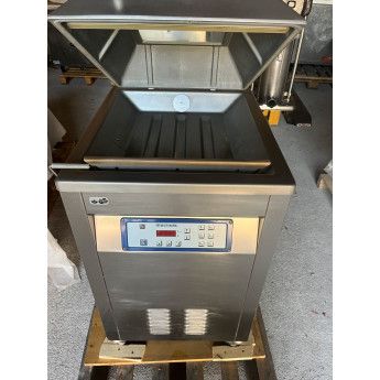 Multivac À 200/42, Vacuum packing machine