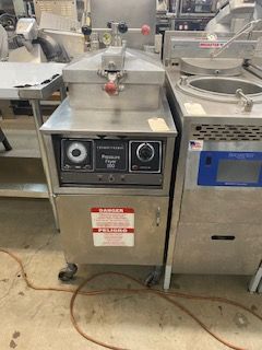 Henny Penny 500 Pressure Fryer