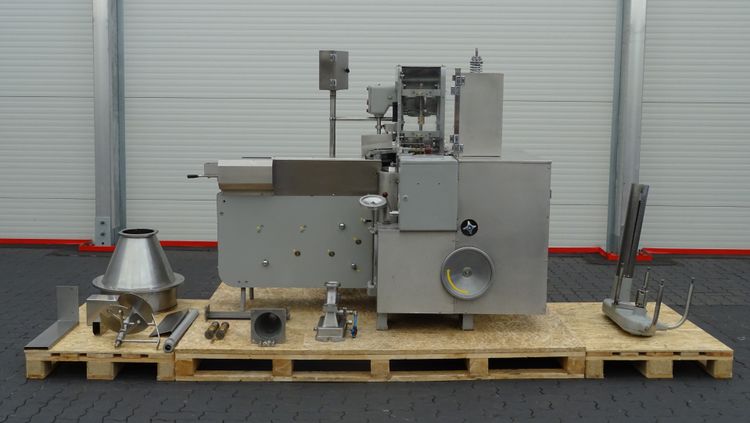 Benhil 8304 - 8534  Filling and wrapping machine