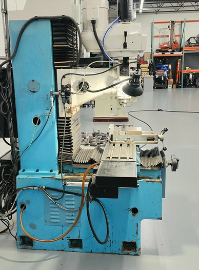Southwestern Industries PROTO TRAK DPM 3 AXIS Vertical 4200 rpm