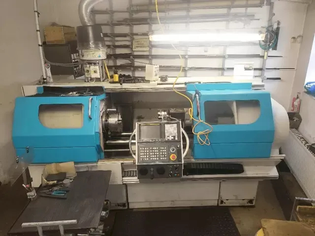 FANUC     Model: Series Oi-TB 2700 1/MIN 600 Lathes  Multiturn 2000 2 Axis