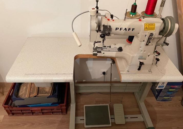 Pfaff 335 Sewing Machines