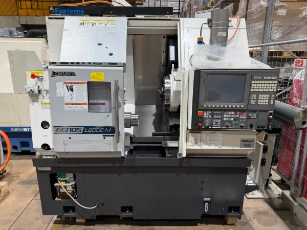 Okuma OSP-P300L-R control 3000 rpm GENOS L200E-MY  2 Axis