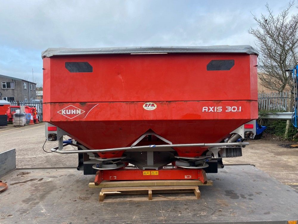 Kuhn Axis 30.1D fertiliser spreader