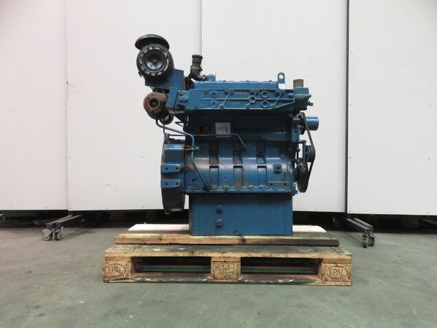 Sisu 420 DSRG Marine generator engine
