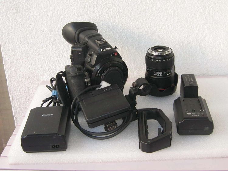 EOS  C300 EF MarkI + Canon EF 24 camera