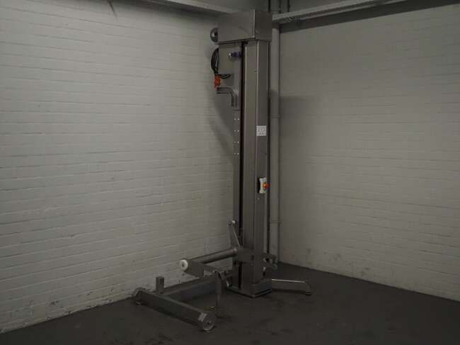 Koppens A movable lifter