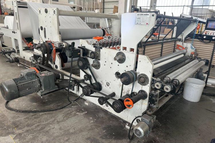 1550 mm auto. Toilet Rolls  rewinder  type OPUS in operation