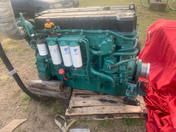 Volvo D12 Marine Engines 552hp – Heavy Duty Rated