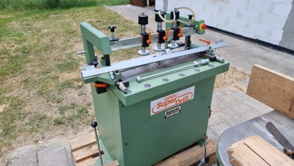 Gannomat Multi-spindle drilling machine