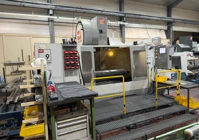 Haas VF-9 Machining Center 3 Axis