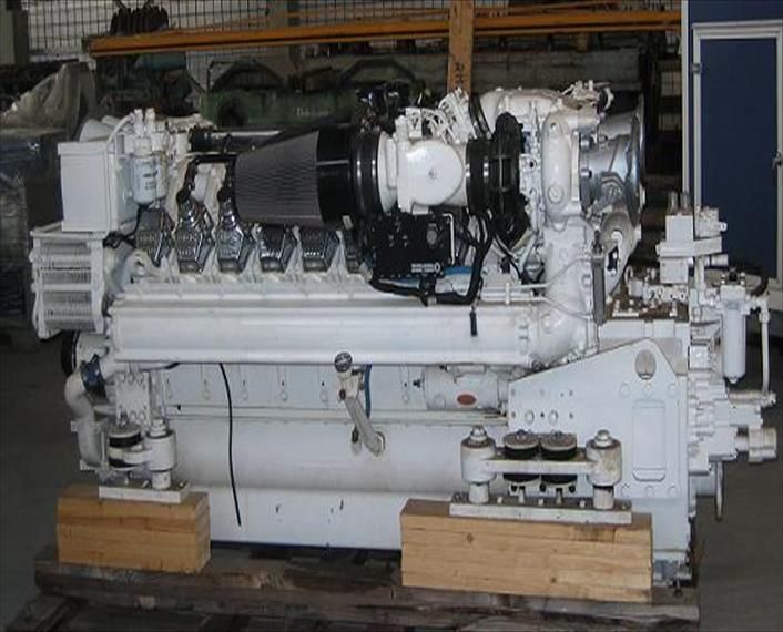 Detroit, MTU 16V2000 M90 1800 hp (1343 kw), 2300 rpm