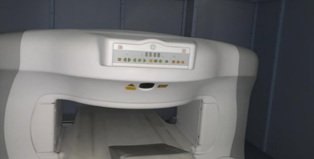 GE Signa Profile HD 0.2T MRI machine