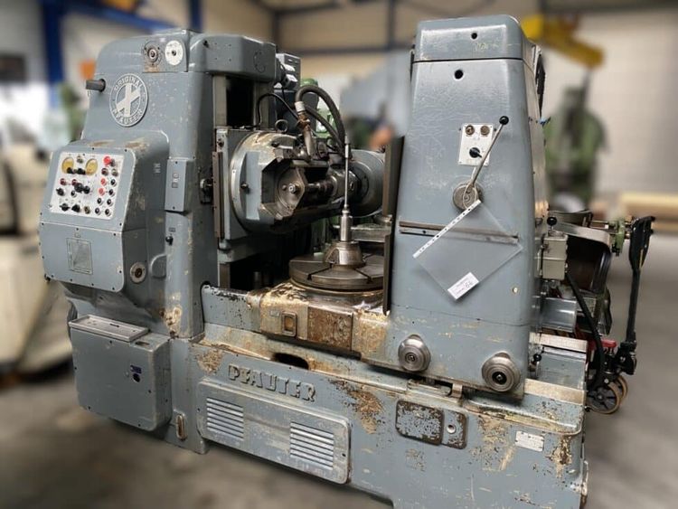 Pfauter P 630 390 U/min Gear Hobbing Machine - Vertical