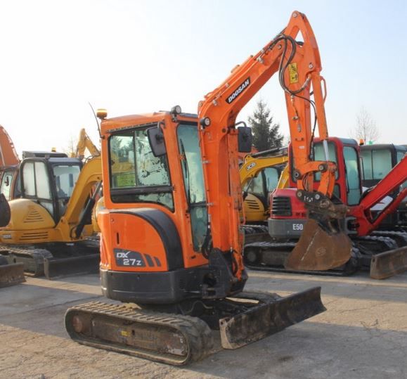 Doosan DX 27 Mini Excavator