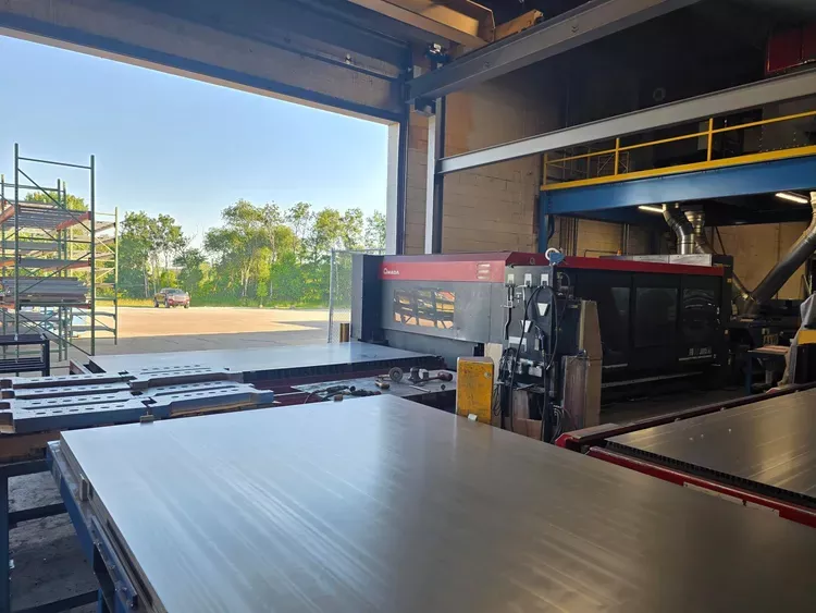 Amada FOM2 3015 NT AMNC NT CNC Controls