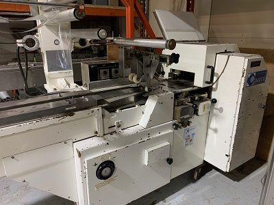 Cavanna 011  FLOW WRAPPING MACHINE